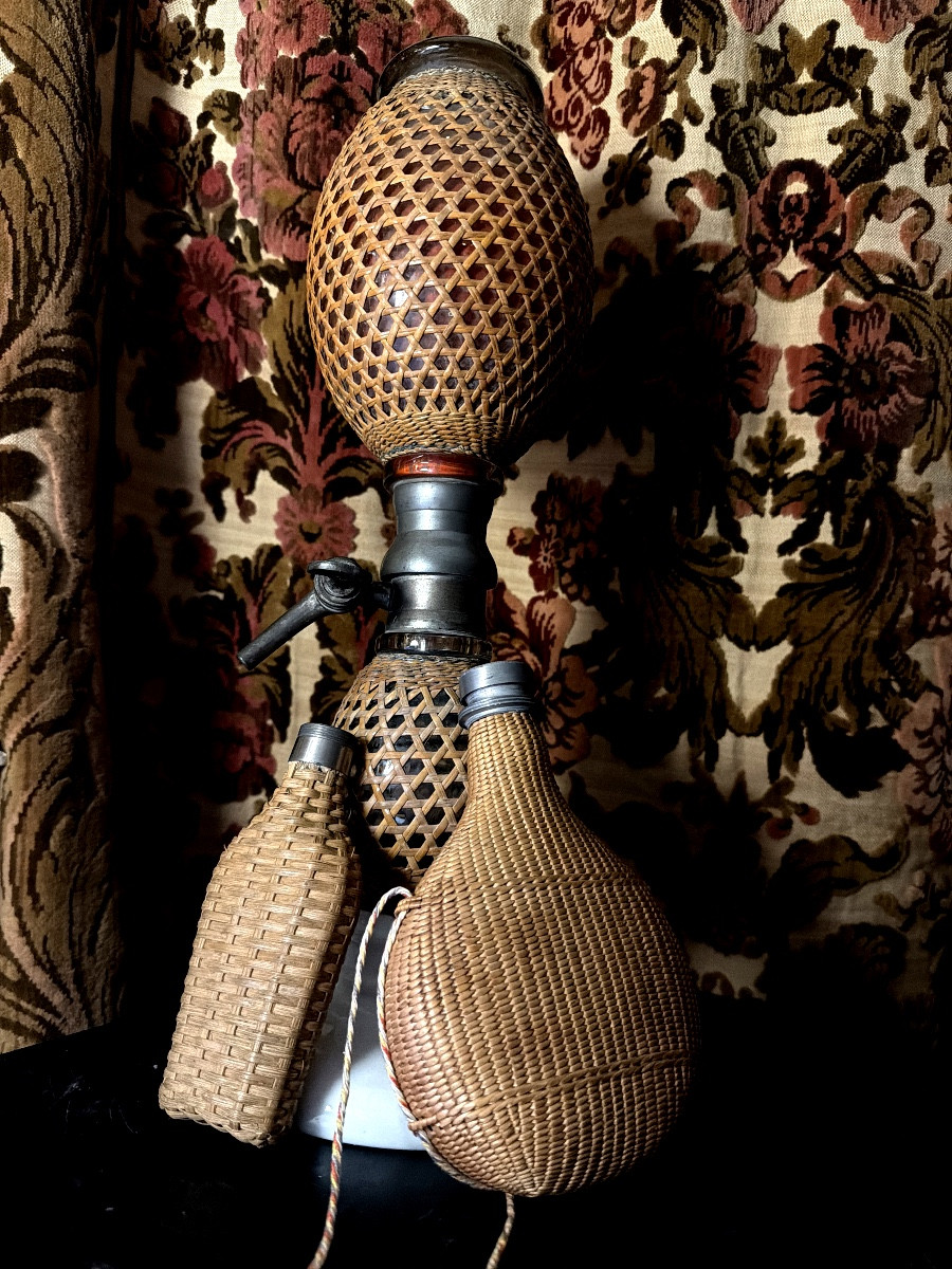 Ensemble de trois pièces verre et cannage Syphon Bret , gourde et flach gainés de cannages XIXè-photo-5