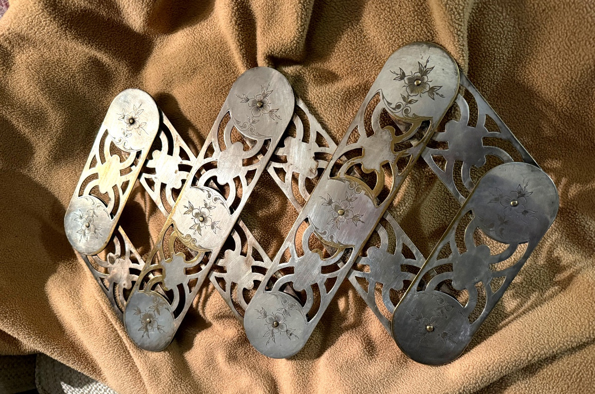 Practical Trivet, Silvered Bronze, Adjustable Position With Articulated, Ornamented Crossbars-photo-7