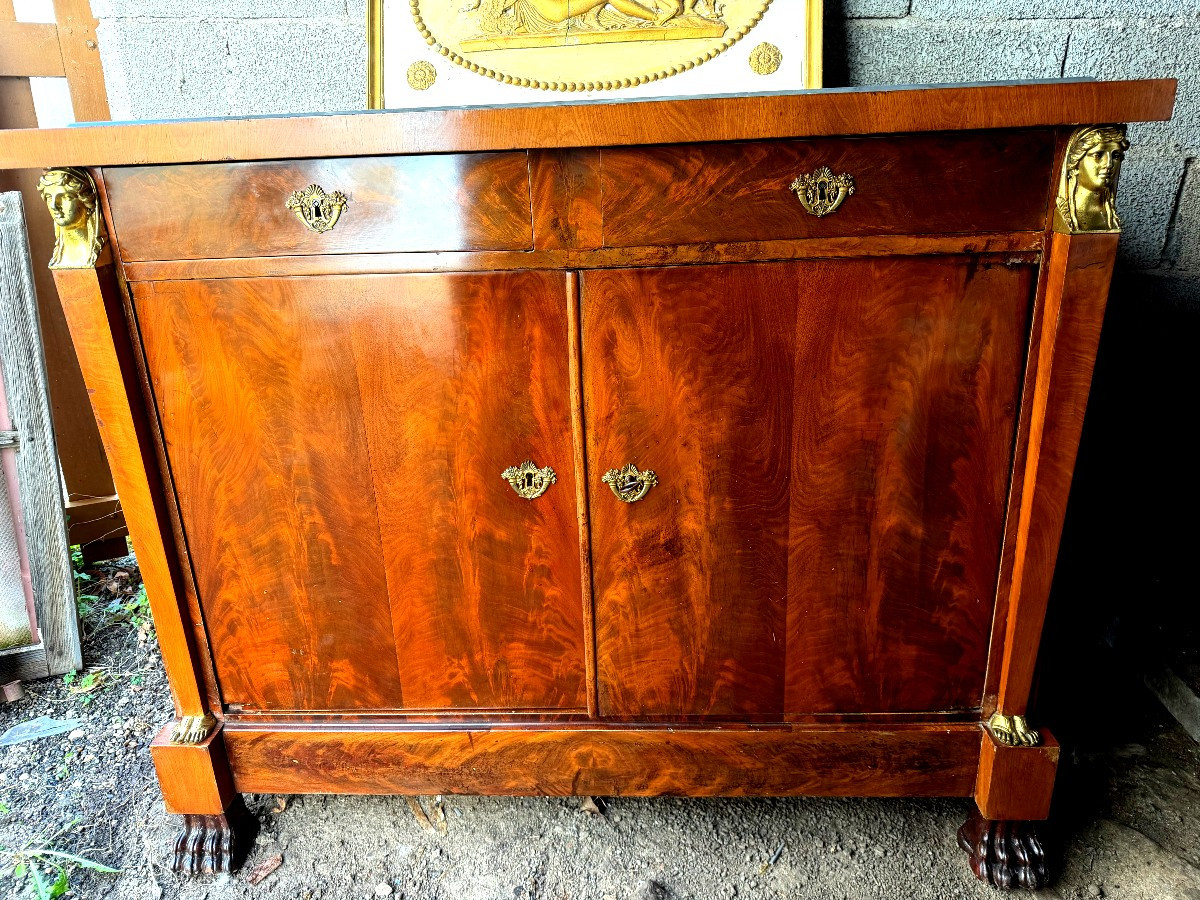 Elégant buffet Retour d'Egypte,acajou de cuba marbre encastré bleu turquin Cariatides & griffes