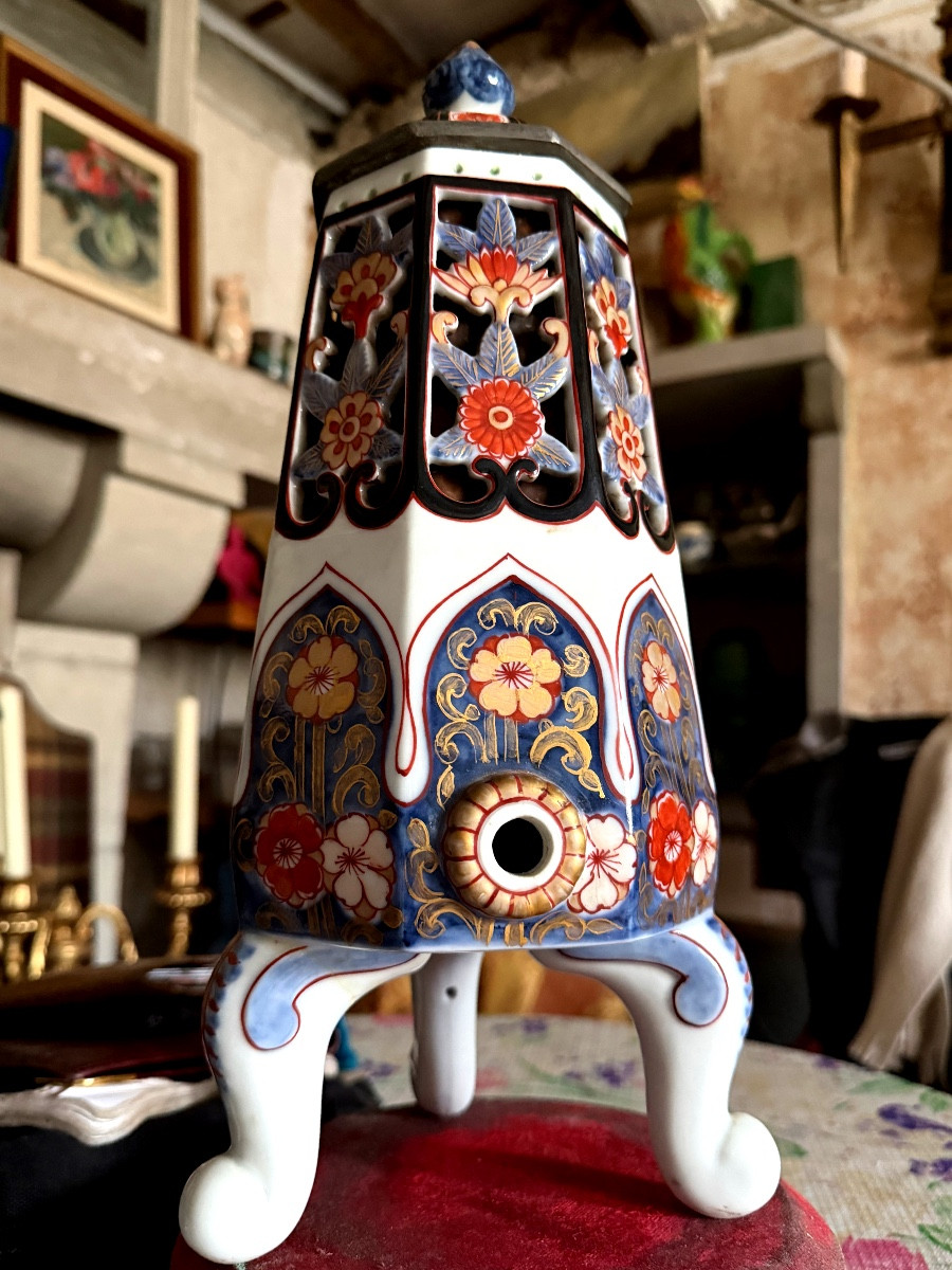  Beau Samovar  couvert en porcelaine Imari Japon sur trois pieds formant fontaine à thé XIX ème-photo-7