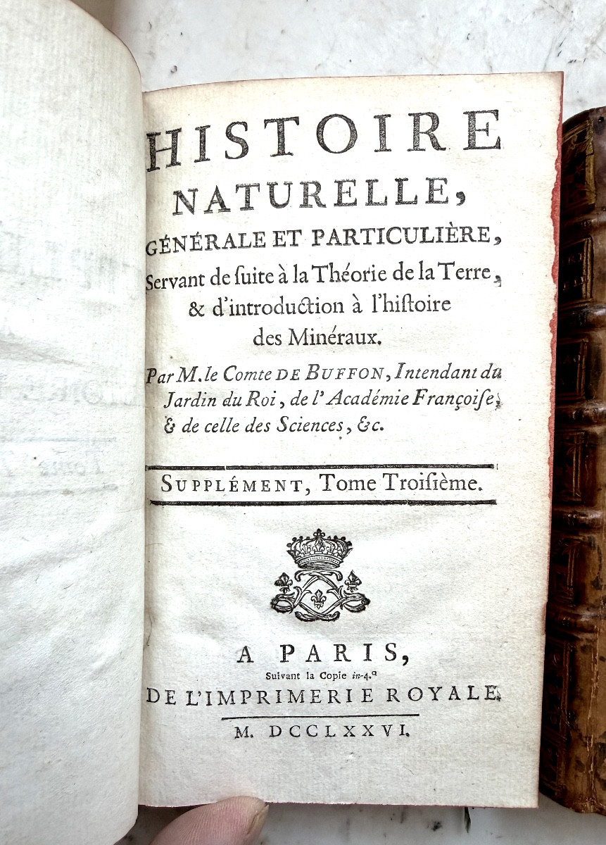 Bindings With The Arms Of The Marquis De Verneuil On The Spine And Covers, From 1776, Following The Theory Of The Earth-photo-3