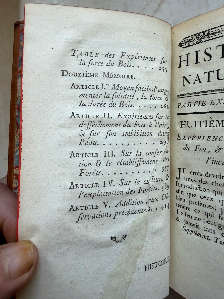 Bindings With The Arms Of The Marquis De Verneuil On The Spine And Covers, From 1776, Following The Theory Of The Earth-photo-3