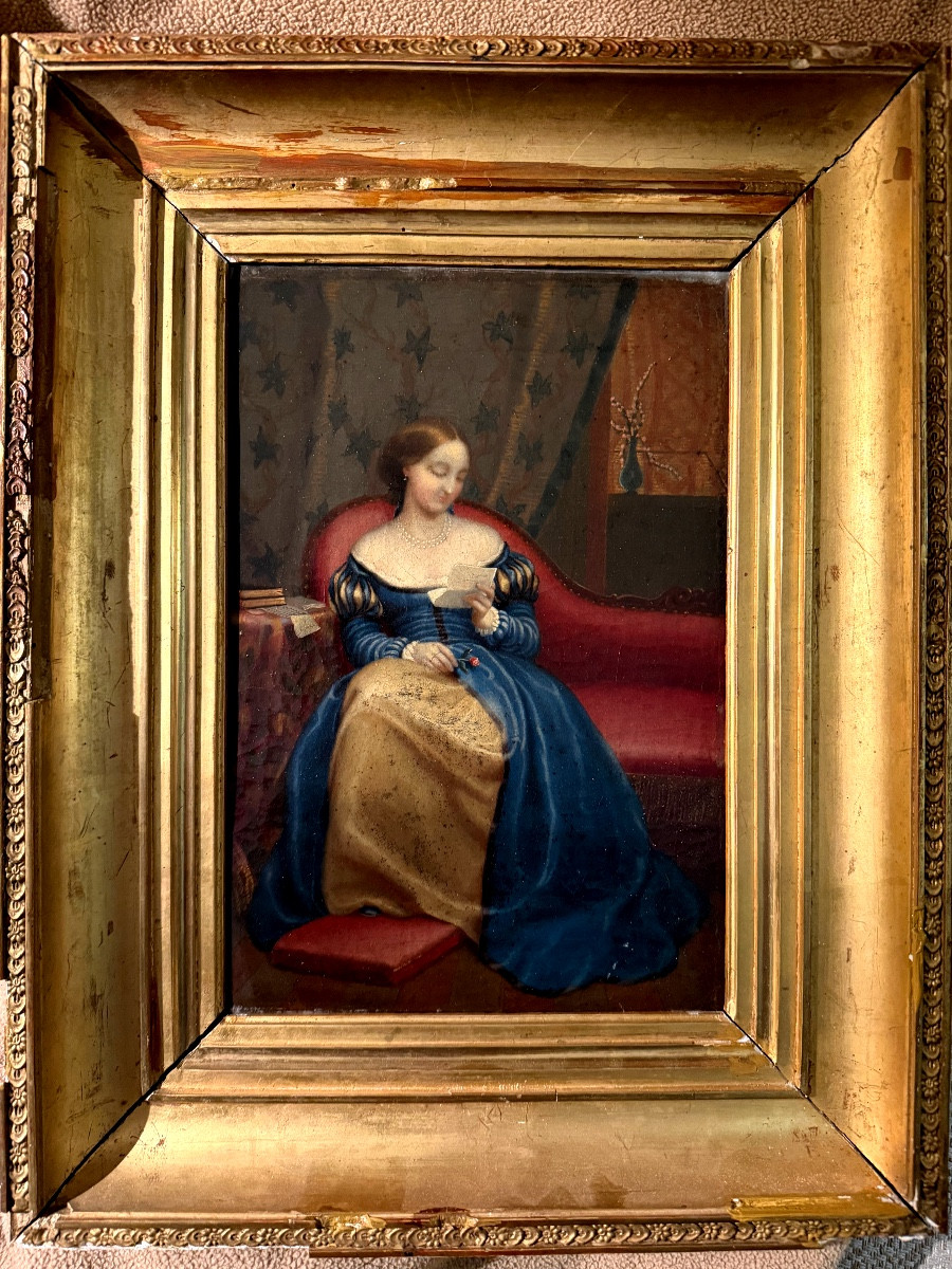 Charming Court Lady Reading A Letter In Her 