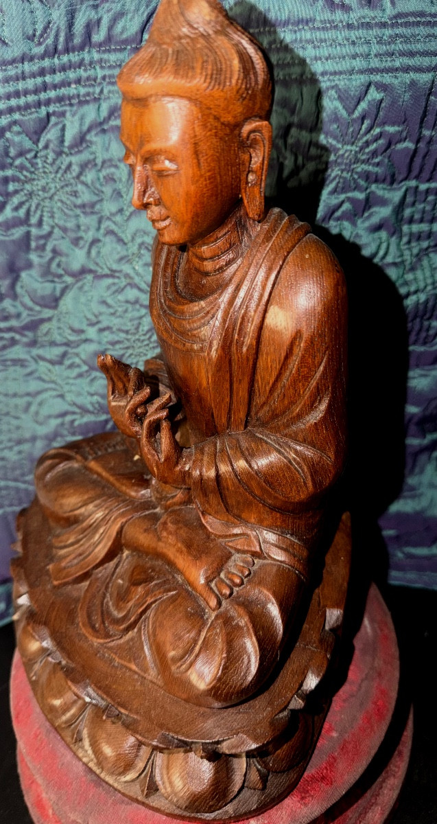 Elégant Bouddha  finement sculpté XIXème provenant d'Inde :originaire d'un " Cabinet d'Amateur"-photo-1