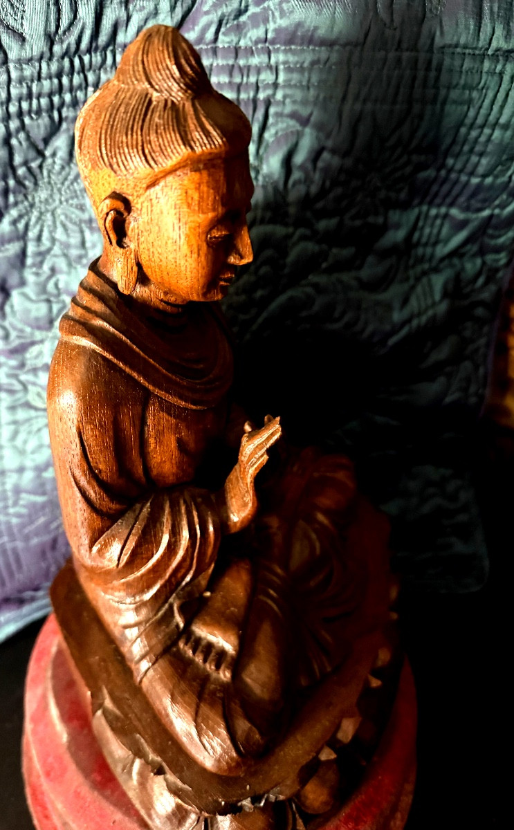 Elégant Bouddha  finement sculpté XIXème provenant d'Inde :originaire d'un " Cabinet d'Amateur"-photo-2