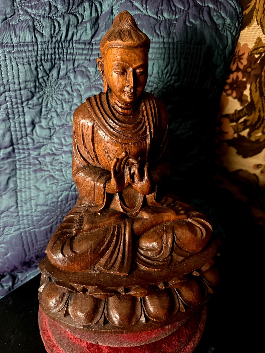 Elégant Bouddha  finement sculpté XIXème provenant d'Inde :originaire d'un " Cabinet d'Amateur"-photo-3