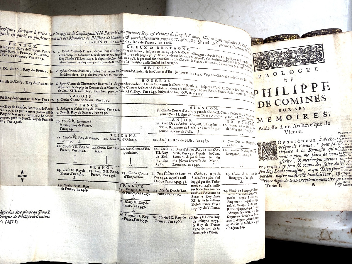 5 Beaux volumes In8 " Mémoires de Messire Philippe de Comines Seig. d'Argenton . Bruxelles 1723-photo-2