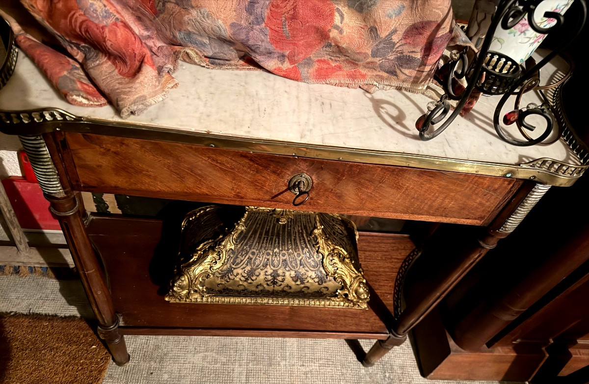 Elégante Console Louis XVI en desserte , XVIIIème en acajou plateau marbre blanc cotés cintrés-photo-1