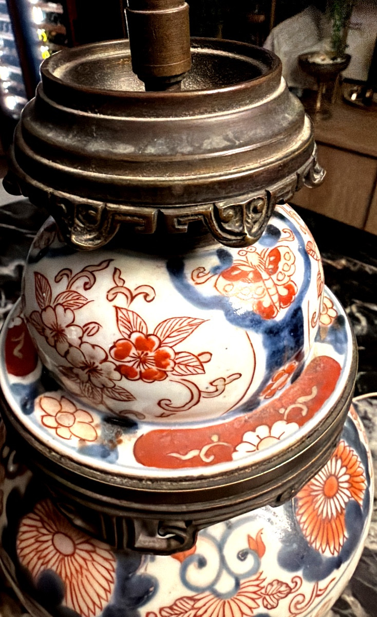 Grande lampe de salon en porcelaine Imari Japon XIX eme montage bronze ornemental de qualité -photo-4