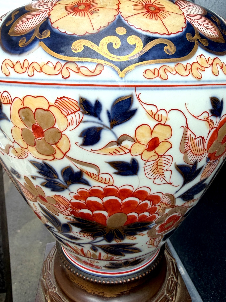 Beautiful And Stately XIXth Century Porcelain Lamp Base Decorated With Bronzes, N. III Imari Japan-photo-1