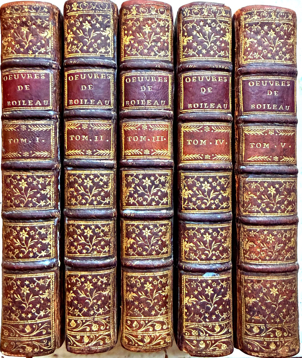 Oeuvres De M. Boileau Despréaux , Avec Des Eclaircissements De M. De Saint-marc . 5 Vol . In 8.
