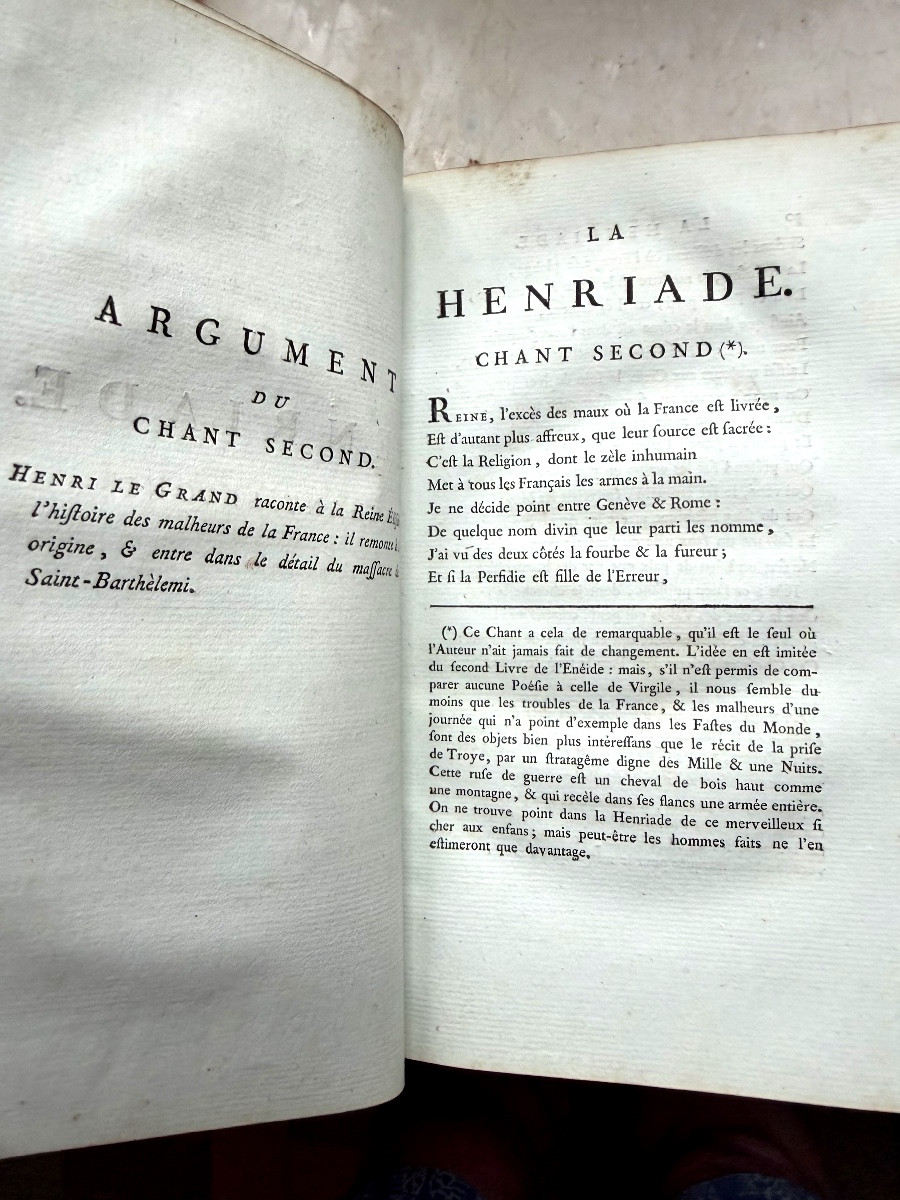 Bel exemplaire In 8 de 1784 :"La Henriade" de Voltaire sur grd.papier bleuté avec des remarques-photo-5