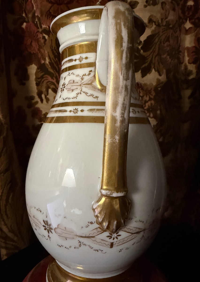 Large Consulat-period Paris Porcelain Coffeepot With Gilded Motifs On White Cover-photo-8
