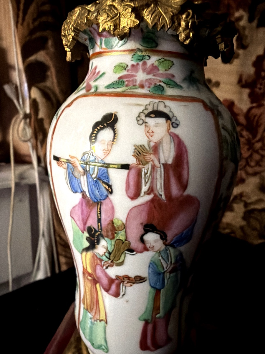 Charmant vase Chinois Canton décoré  Famille Verte décoré et monture Bronze doré Napoléon III-photo-1