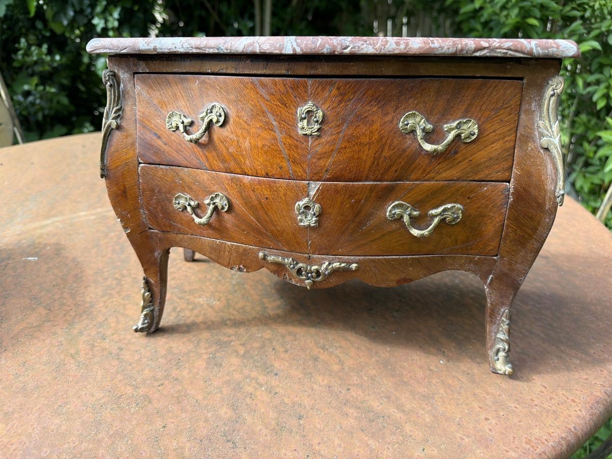 Charmante Commode "petite maitrise"sauteuse marquetée XIXème, style Louis XV, marbre & bronzes-photo-5