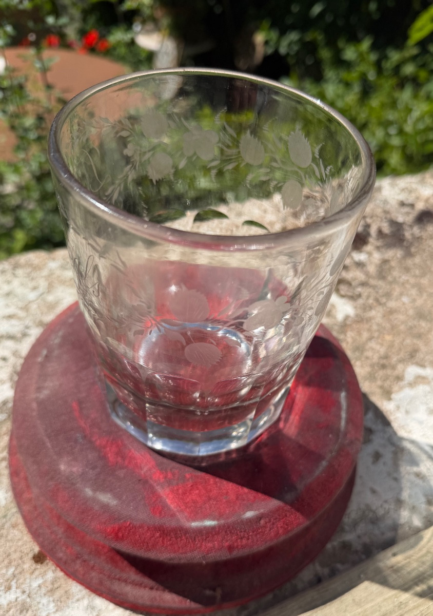 Important épais grand verre gravé  au cartouche fleuri : "Douzal" du XIXème , base facettée -photo-3