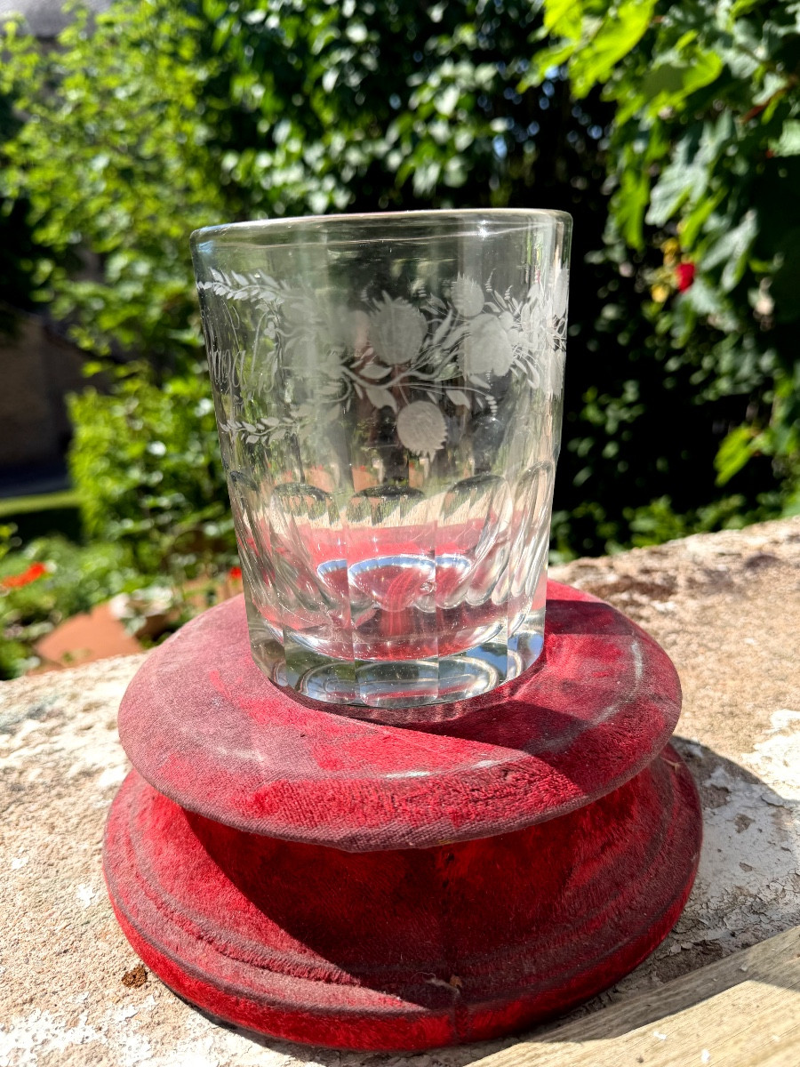 Important épais grand verre gravé  au cartouche fleuri : "Douzal" du XIXème , base facettée -photo-1