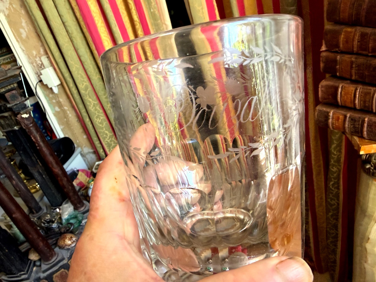 Important épais grand verre gravé  au cartouche fleuri : "Douzal" du XIXème , base facettée -photo-3