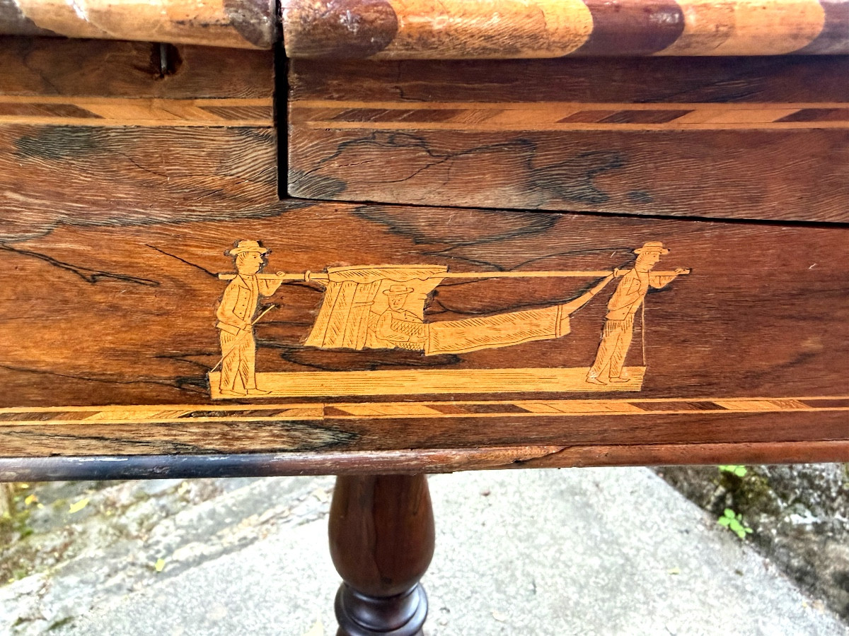 Guéridon en marquerie de Sorente (Italie) du tout début XIXème formant boite à jeux d'échecs-photo-4