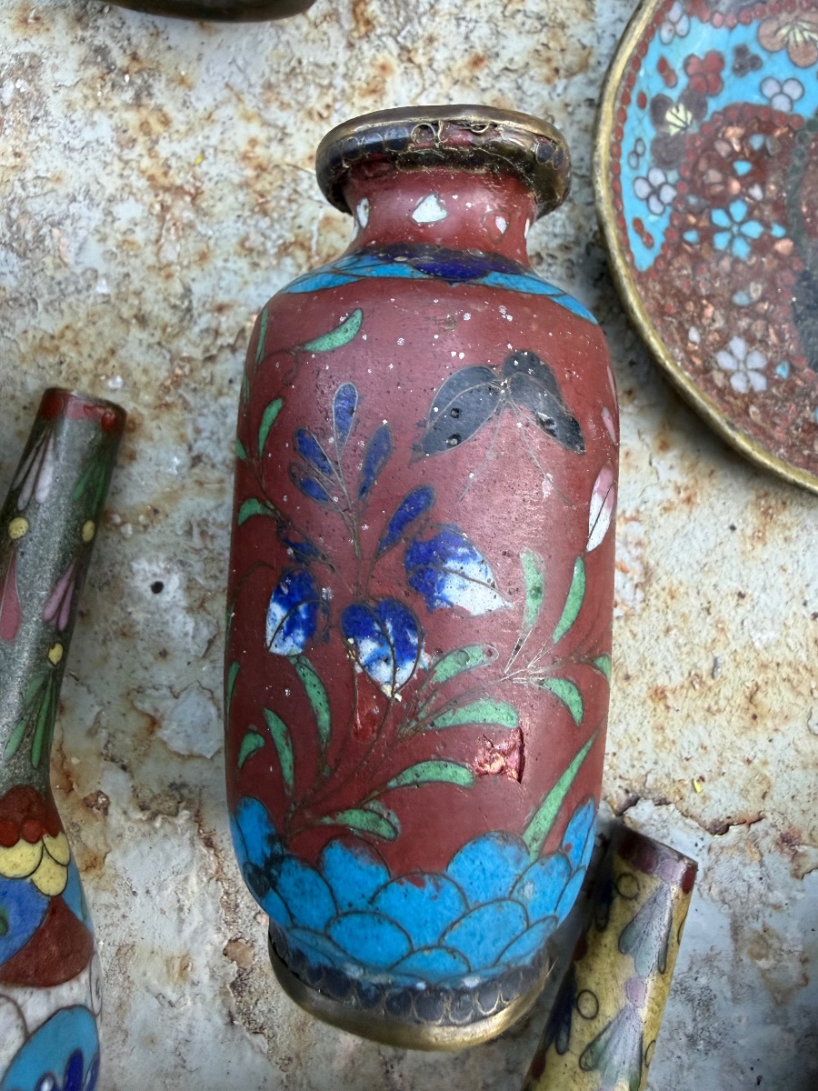  Collection de sept bronzes cloisonnés miniature Chinois du XIXème : vases , coupe et potiche -photo-8