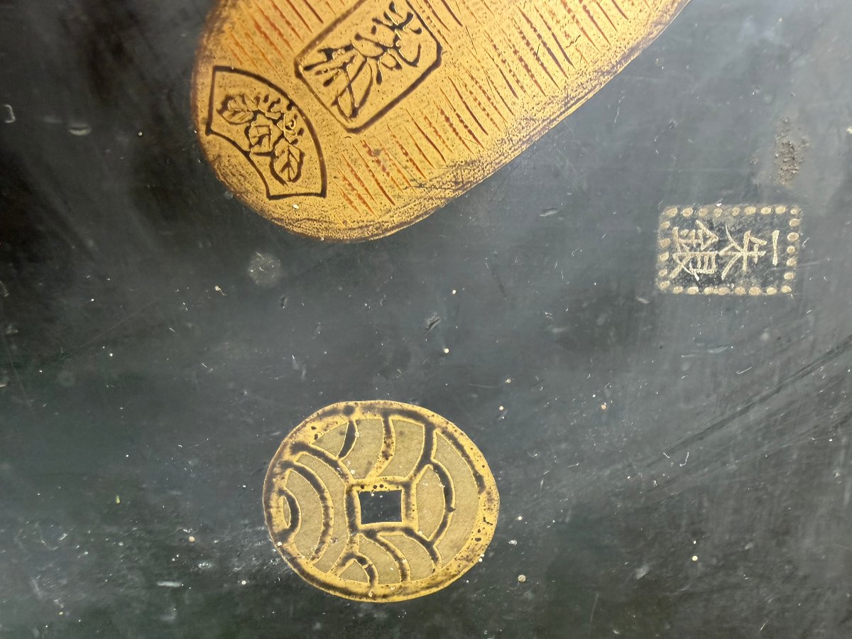 Japanese Black Lacquer Writing Desk Box Decorated With Abstract Motifs, -photo-4