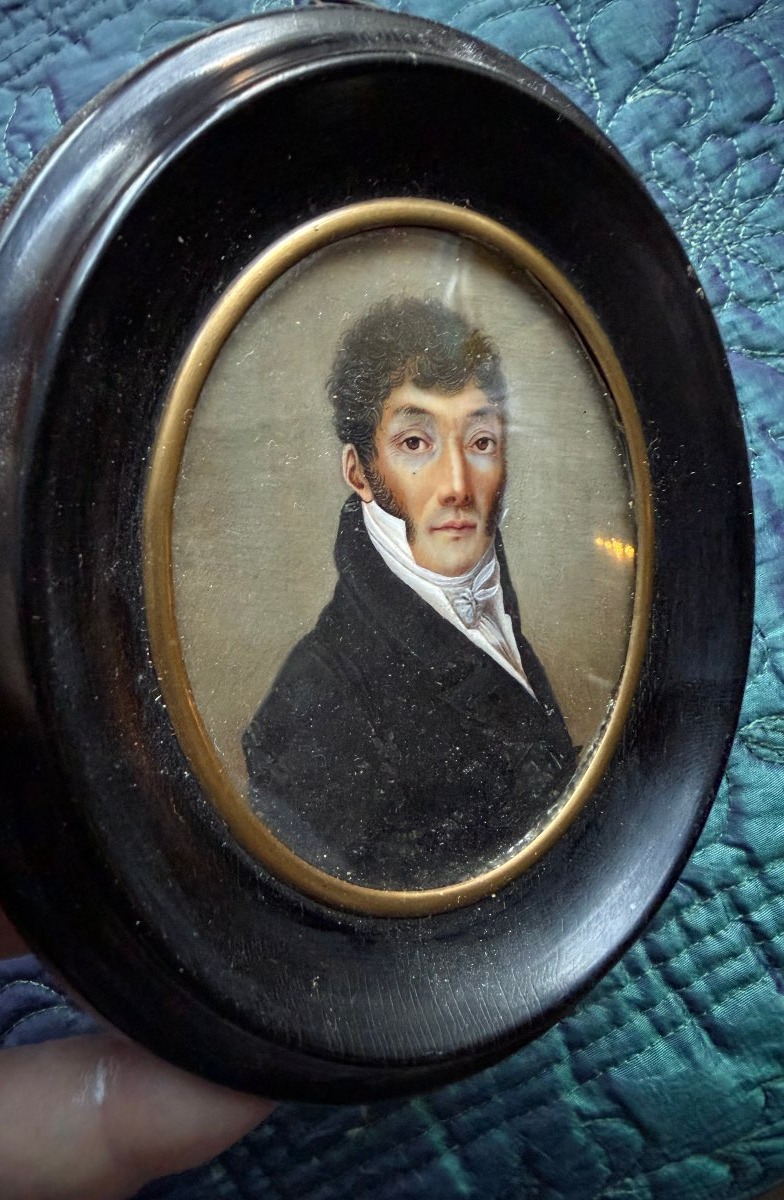 Portrait a la miniature sur ivoire ovale d'époque Louis Philippe d'un Homme  jeune de Qualité-photo-2