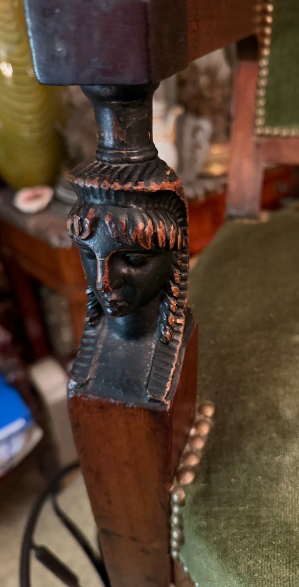 Beau fauteuil de bureau "Retour d'Egypte" accotoirs à têtes de sphinges pieds gaines velours -photo-3