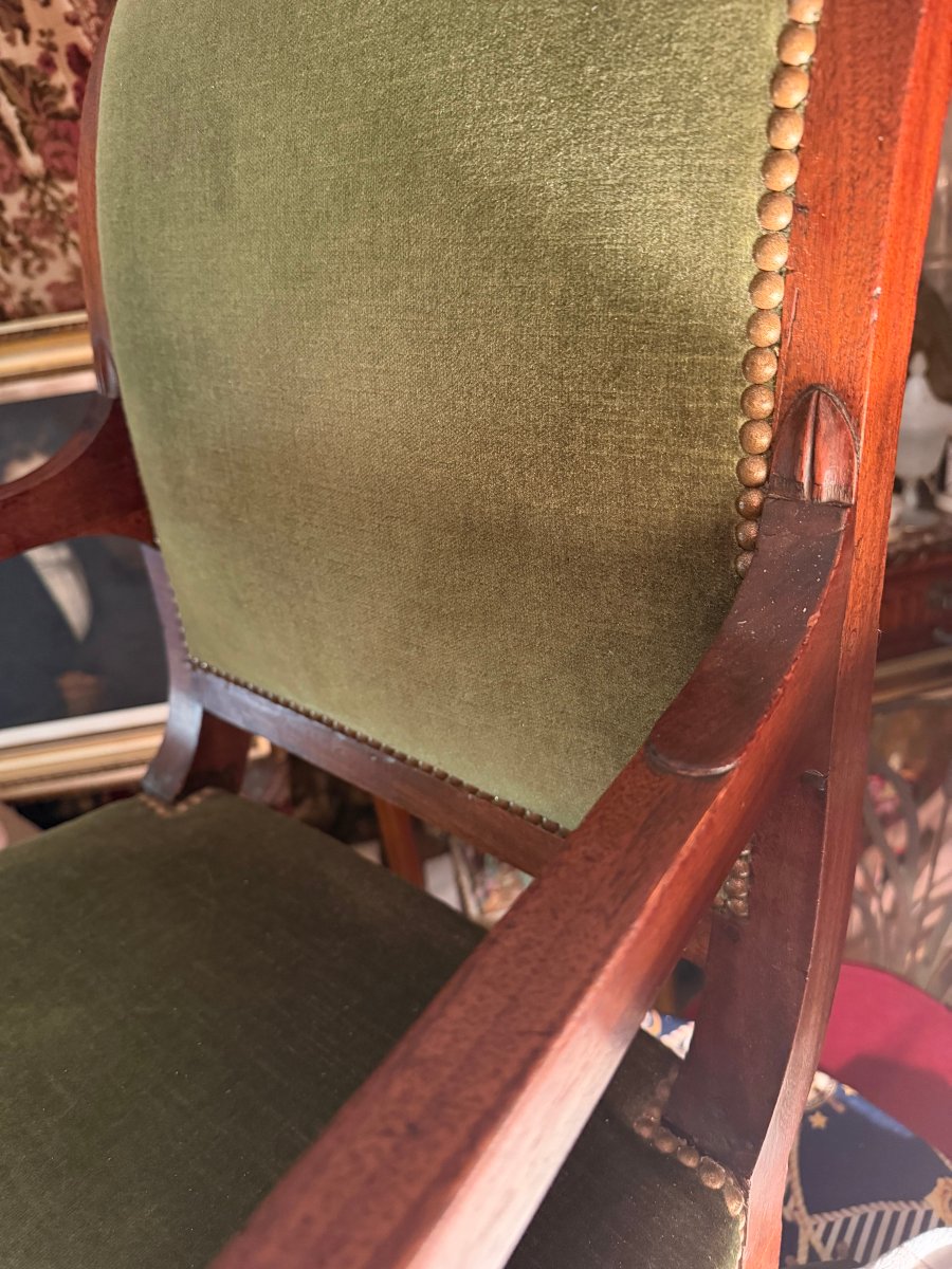 Beau fauteuil de bureau "Retour d'Egypte" accotoirs à têtes de sphinges pieds gaines velours -photo-5