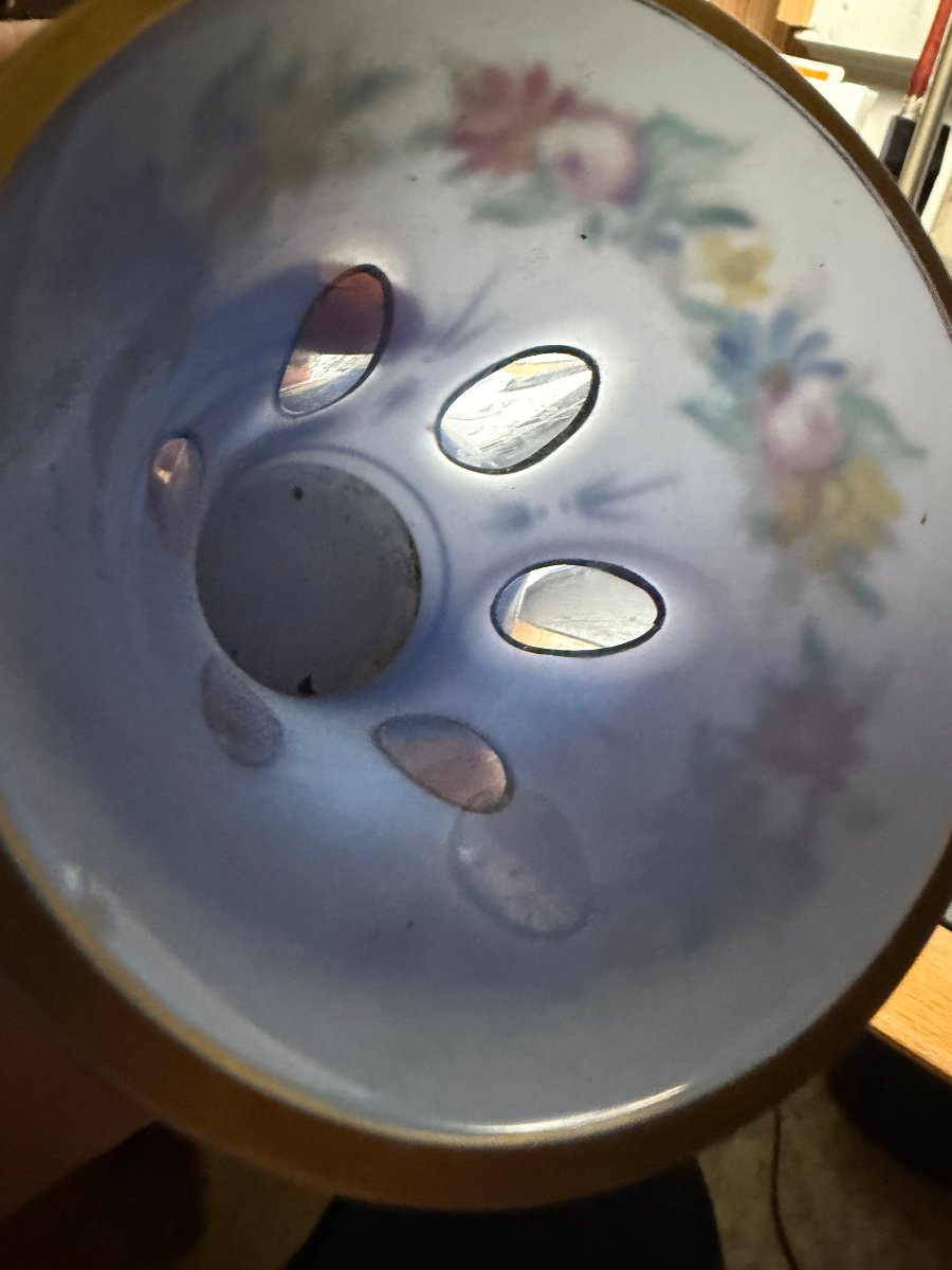 Gobelet  du XIXème opaline blanche  doublée , entaillée et décoré de fleurettes; Louis Philippe-photo-3