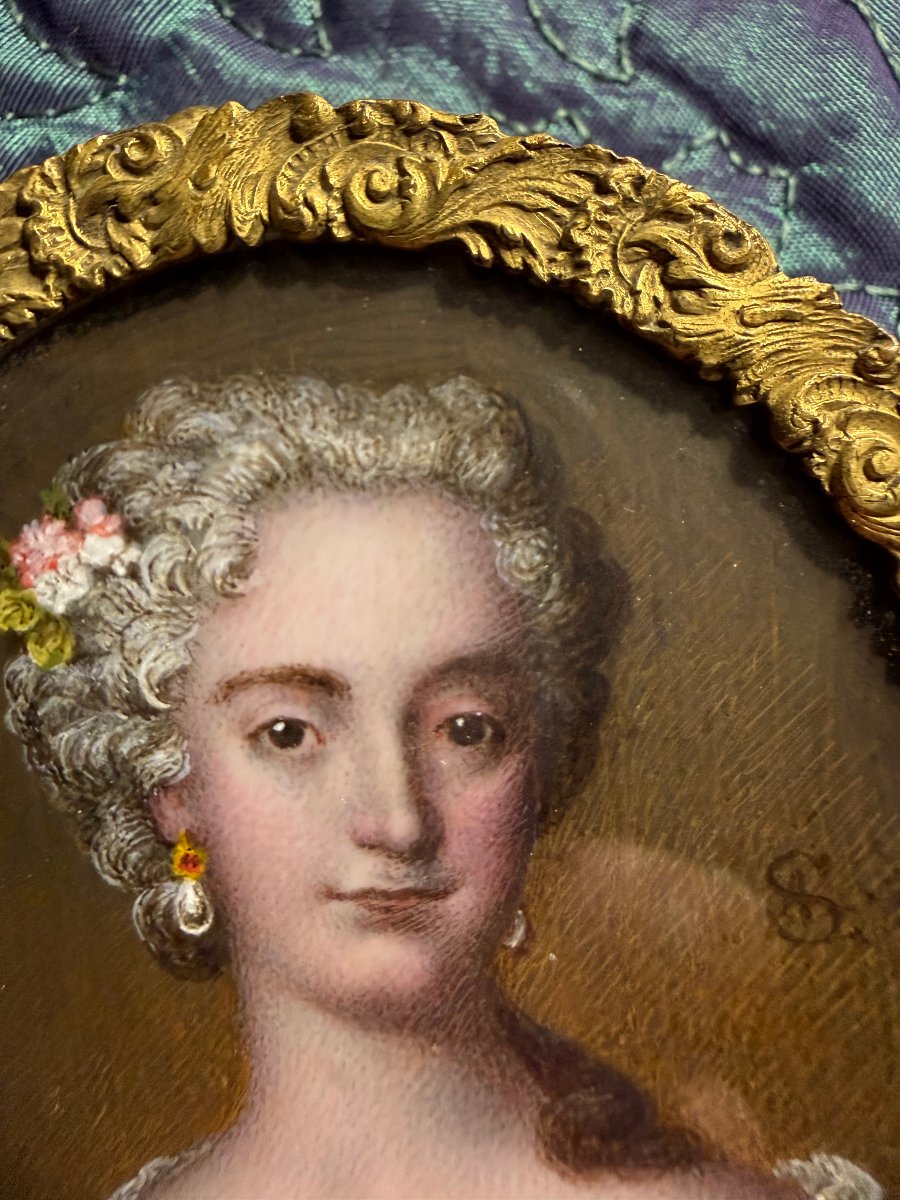 Beau et fin portrait a la miniature sur ivoire XVIIIème d'une Dame de qualité d'époque Louis XV-photo-4