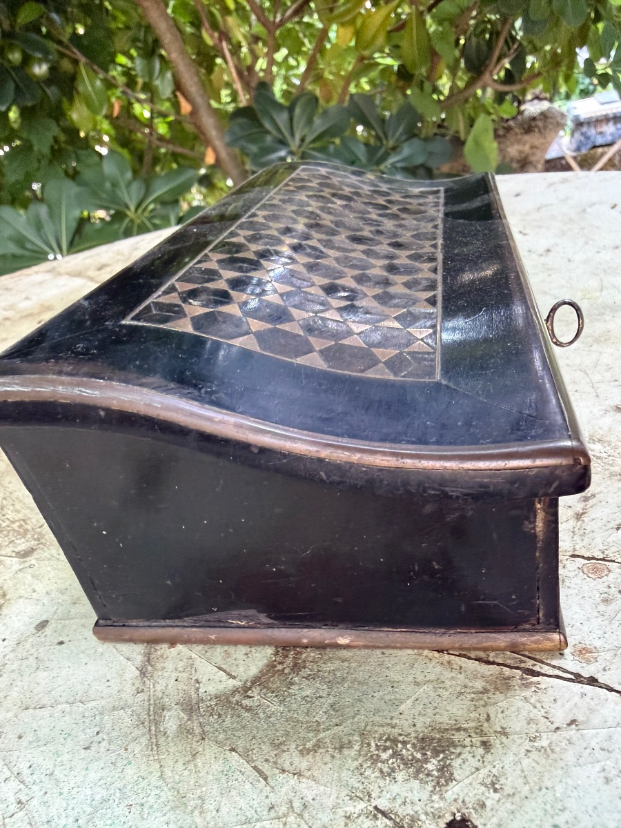 Exquisite Inkwell Box And Accessories, Featuring Bronze Marquetry On Ebony With A Rosewood Interior-photo-2