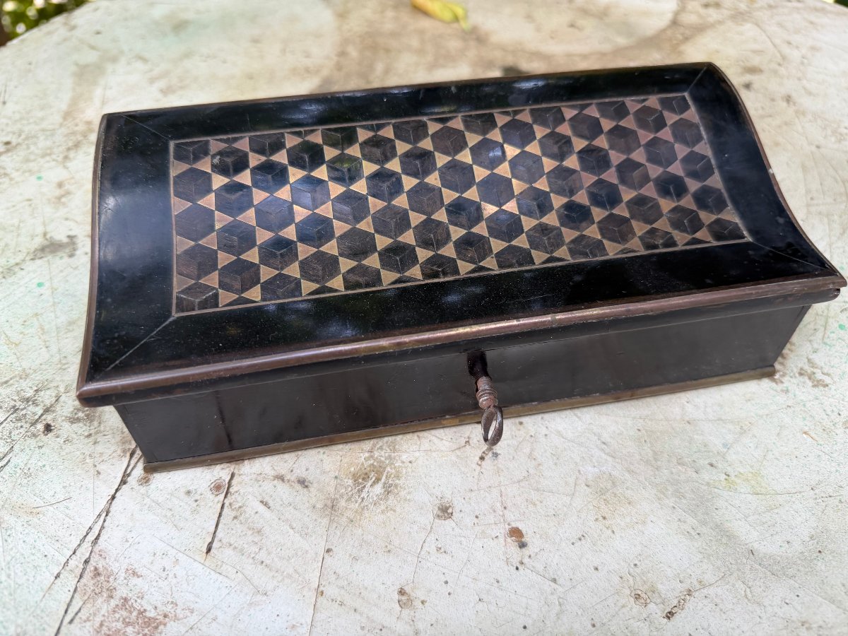 Exquisite Inkwell Box And Accessories, Featuring Bronze Marquetry On Ebony With A Rosewood Interior