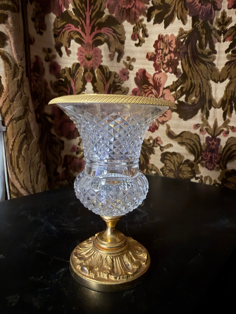  Beau Vase Médicis ,cristal taille ananas sur piedouche et col en bronze ciselé doré a l'or fin-photo-2