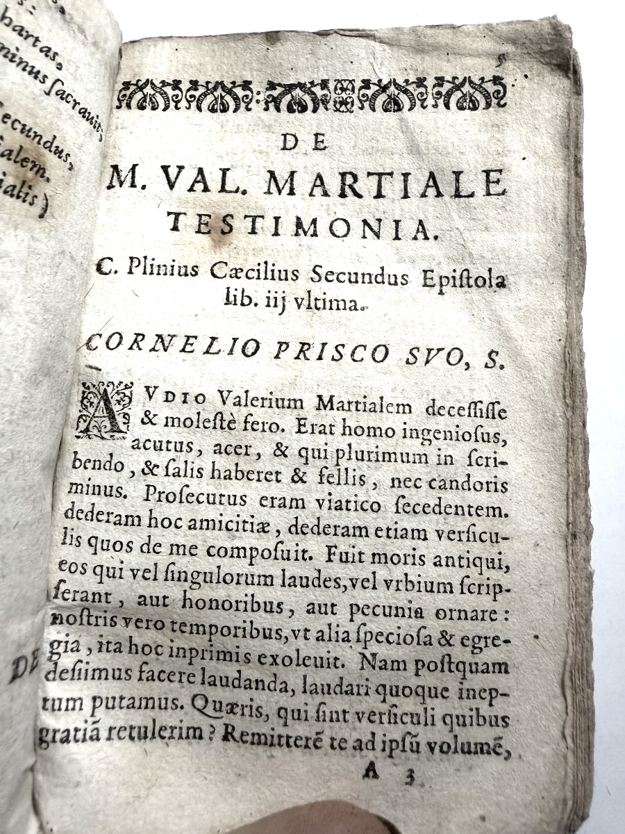 Beautiful Vellum, In-16 Format: "lugdvni" 1641. "m. Val Martialis Epigrammata" Formerly In The Petri Museum. Serriery.-photo-1