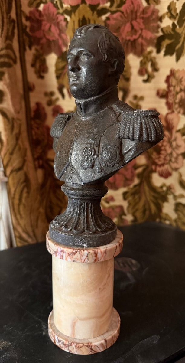Beau  expressif buste en fonte patinée du Général Bonaparte & colonne en onyx et marbre XIX ème-photo-1