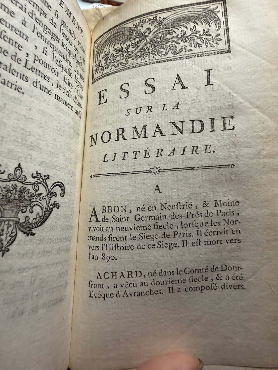 Histoire de la Ville de Rouen ; 2 Vol In 12 Vélin de 1775 , Bibloithèque du Marquis de Bailleul-photo-5