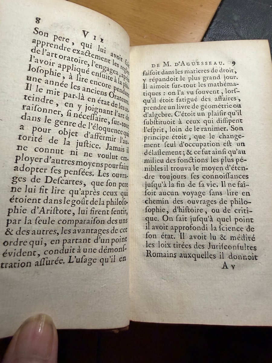 1 Vol.In12.  Discours de Monsieur le Chancelier d'Aguesseau . A Paris ,M.DCC.LXX III. Bel Expl.-photo-3