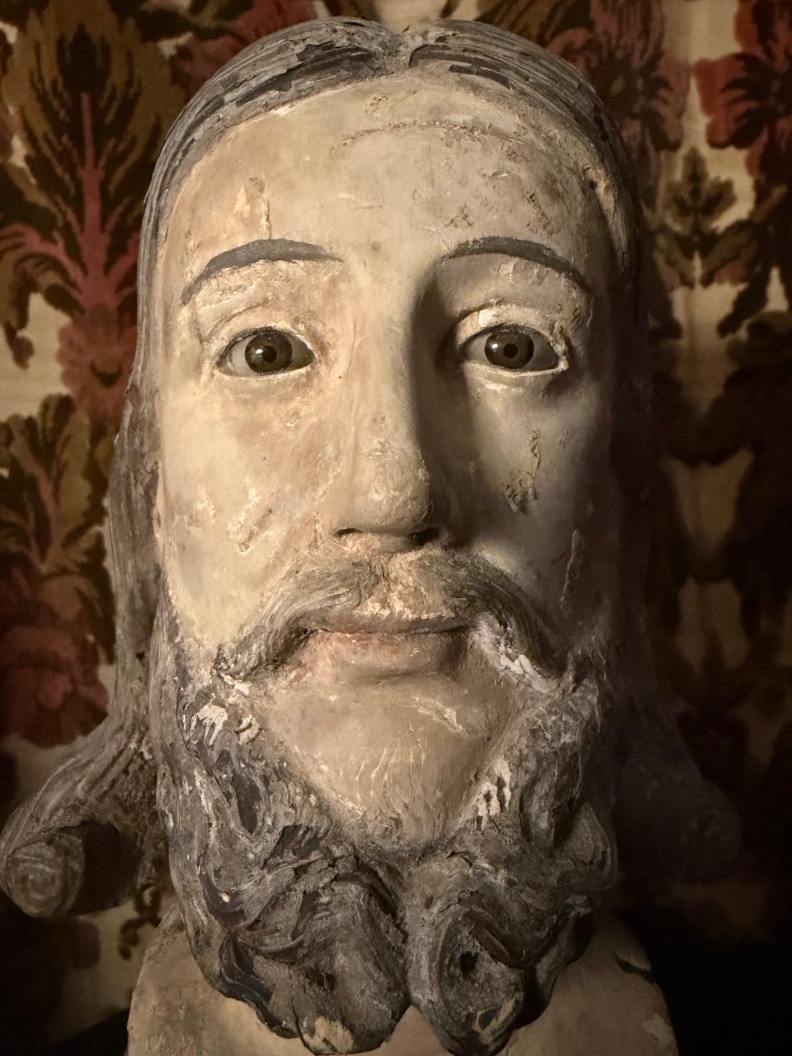 Généreuse belle tête de Christ en bois sculpté polychromé yeux de sulfure du XVIIIème Française-photo-3