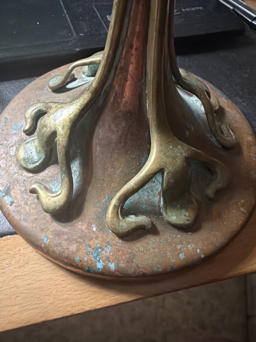 Paire de bougeoirs en bronze et cuivre rouge de style "Art Nouveau" de  G.  De Feure 1901-photo-2