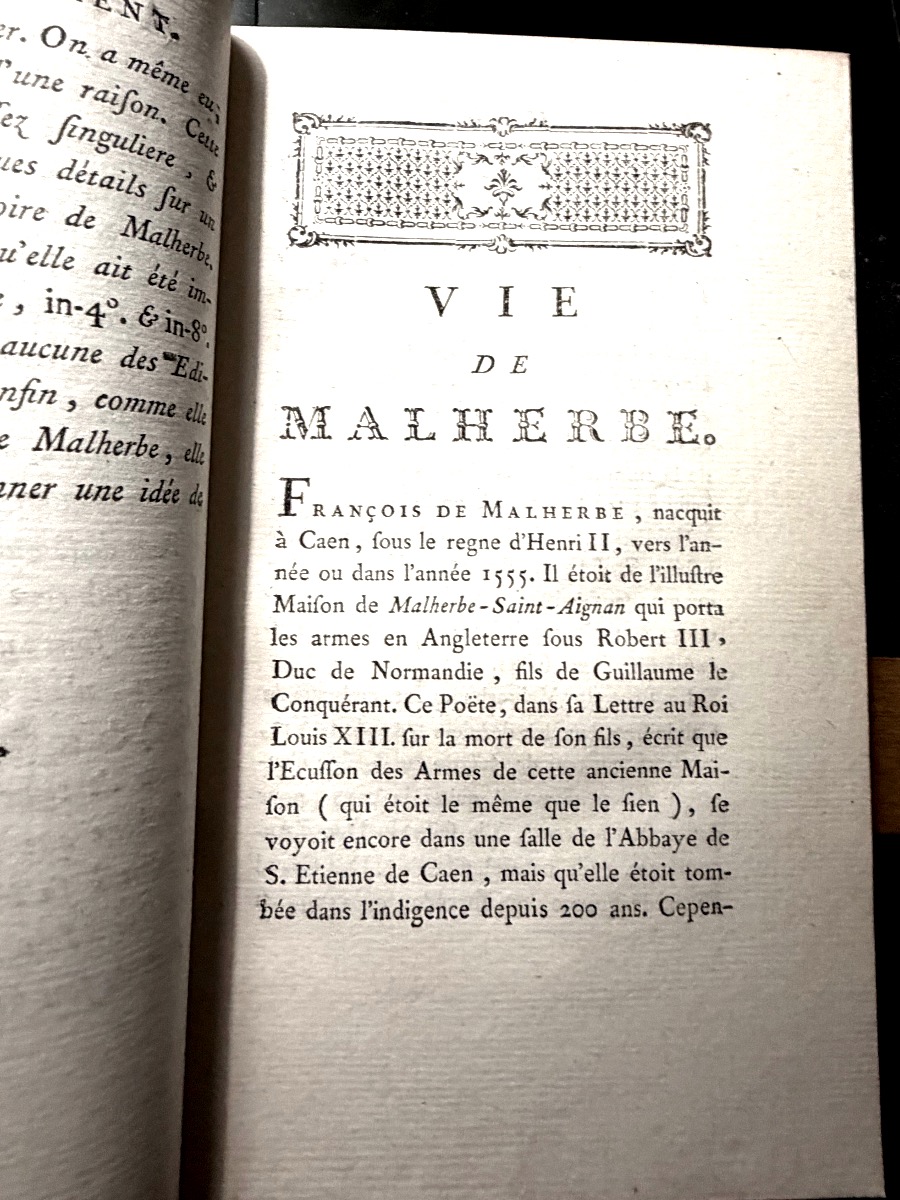 Poems By Malherbe In A Fine Glossy Calfskin Binding With A Ribbed Spine. Paris, Barbou, 1764.-photo-4
