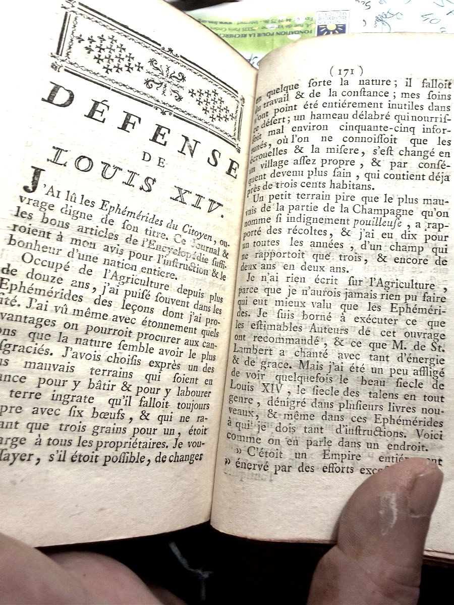 Souvenirs de Madame de Caylus , sur les Intrigues Amoureuses de la Cour,avec des notes Voltaire-photo-3