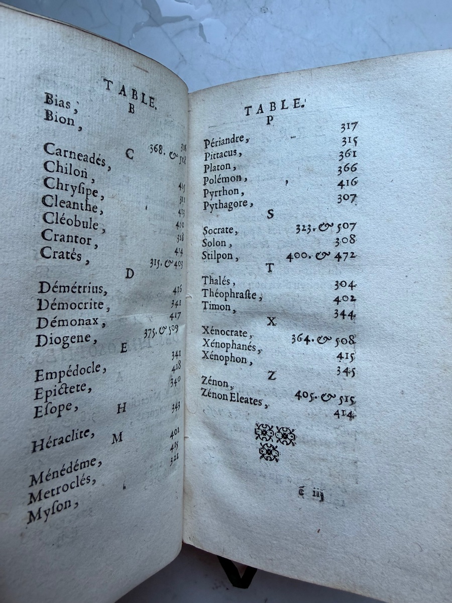 In 12  Armes des Montmorency-Fosseux (1731-1799) "Les Apohtegmes des Anciens" de N. Perrot 1664-photo-3
