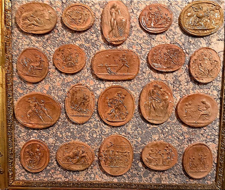 Collection d'empreintes de Camées en Terra-cotta d'Antiques encadrés XIX ème Castello Di Samm..-photo-7