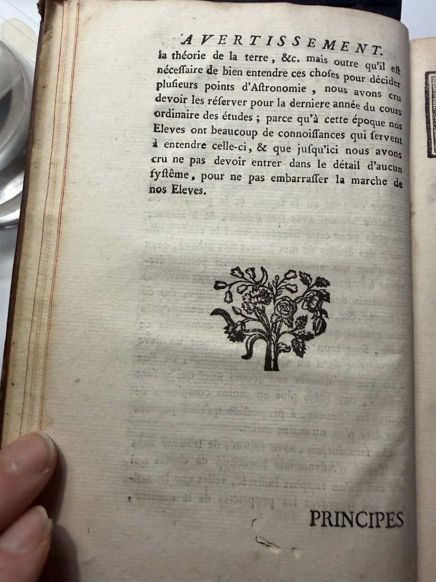 Principes d'Astronomie  . Par M. Wandelaincourt . I VolIn 8 , à Paris 1784-photo-2