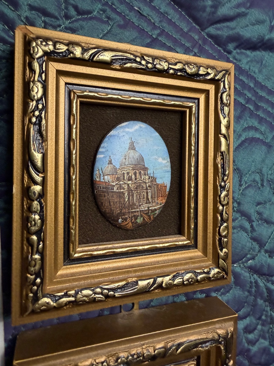 Pair Of Miniature Frames With Oval Enameled Copper Panels Depicting Delicate Views Of Venice From The Early 20th Century-photo-5