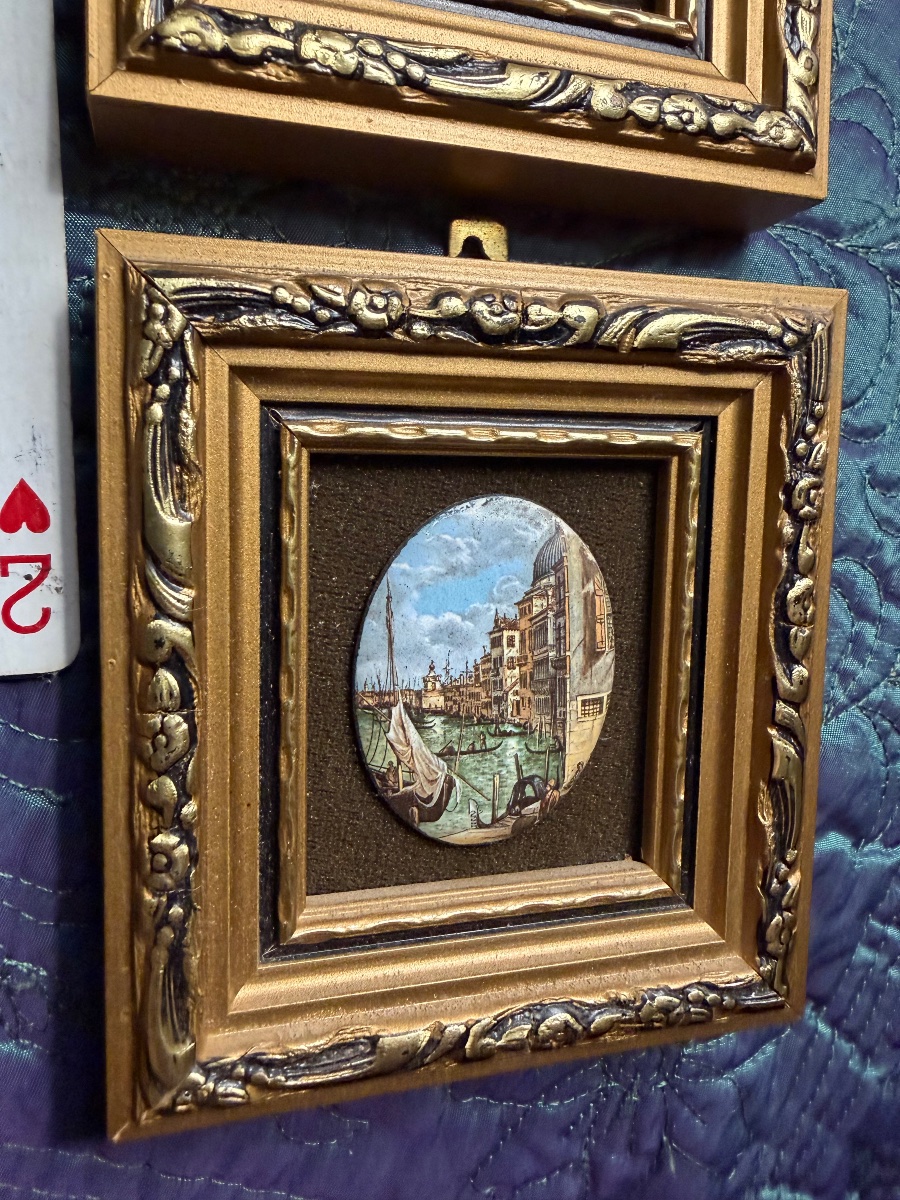 Pair Of Miniature Frames With Oval Enameled Copper Panels Depicting Delicate Views Of Venice From The Early 20th Century-photo-6