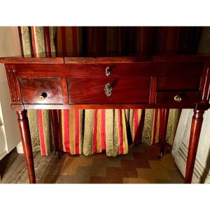 Sober And Beautiful Powder Table In Cuban Mahogany From The 18th Century, Louis XVI Fluted Spindle Feet