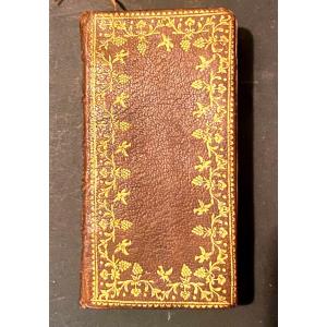 Ravissant Livre De Poche En Maroquin Décoré Olive De 1762  . A Paris , Illustré De Deux Cartes 