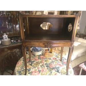 Importante table de Cabaret ,cotés ajourés niche style Louis XV , beau noyer" bout de de canapé