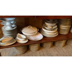 185 Pieces Of White Porcelain Tableware With Rimmed Edges: Limoges Gda The Pinnacle Of Tableware Art